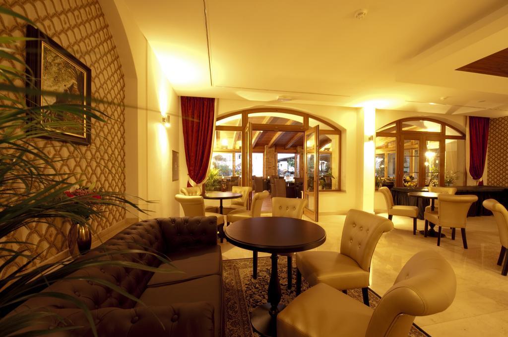 Hotel Princess Ледніце Екстер'єр фото